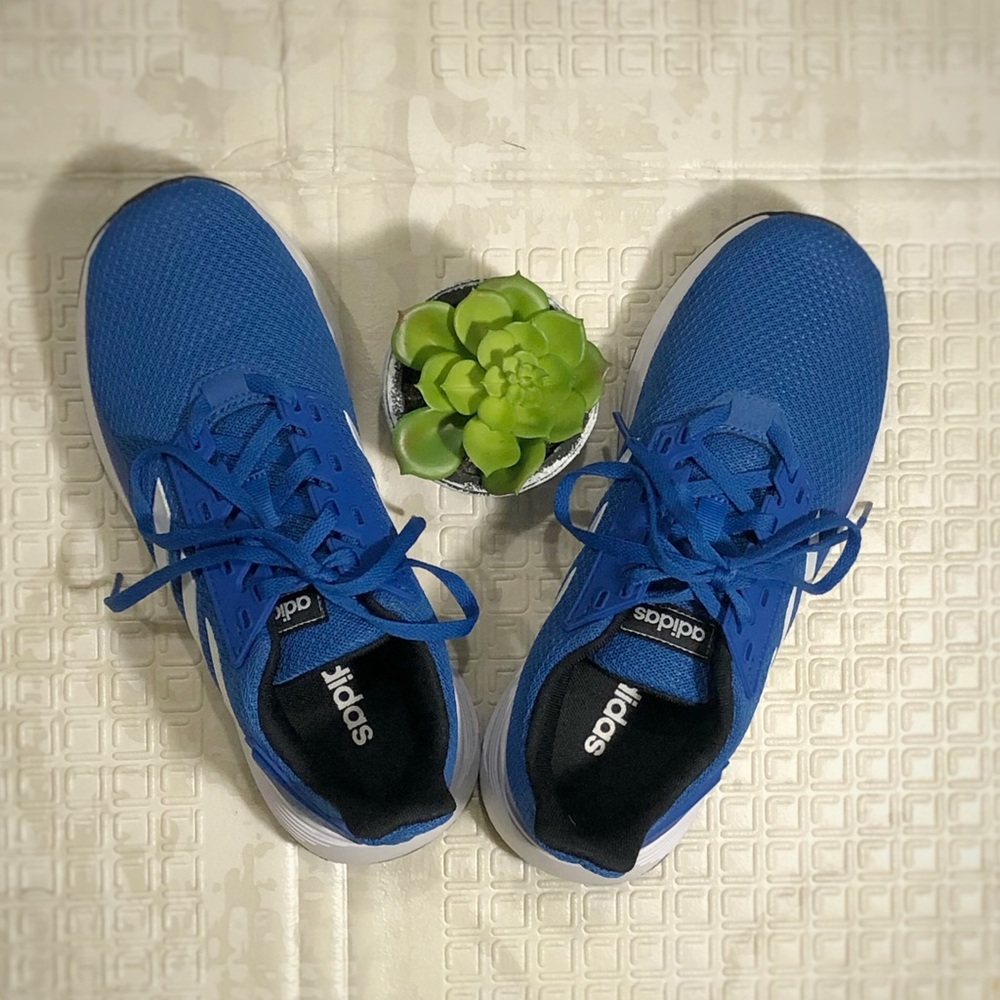 Adidas boys shoes Duramo-9, size 5